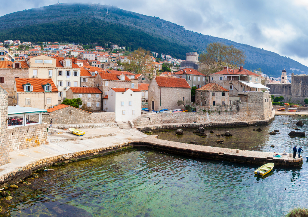 Lais Puzzle - Panoramablick auf die Westmole von Dubrovnik und die mittelalterlichen Befestigungsanlagen der Stadt vom Fort Lovrijenac aus gesehen - 1.000 Teile p-302801