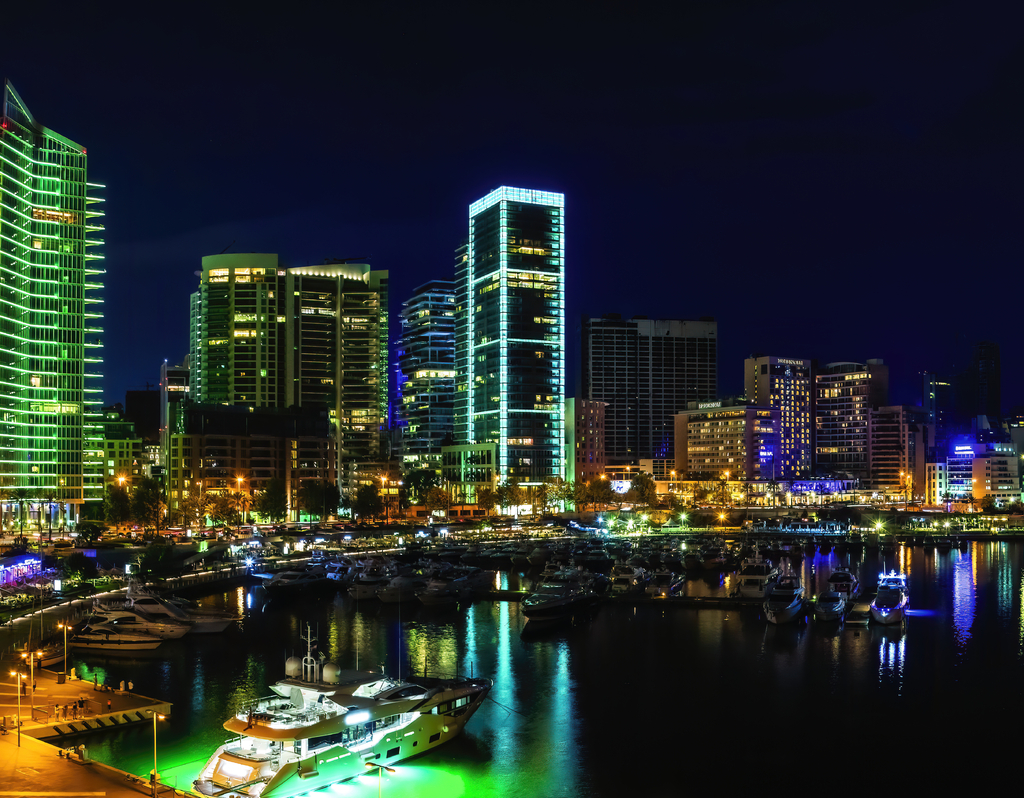 Lais Puzzle - Ein Panoramafoto der Skyline von Beirut Waterfront - Nacht, Libanon - 40, 100, 200, 500, 1.000 & 2.000 Teile p-303775