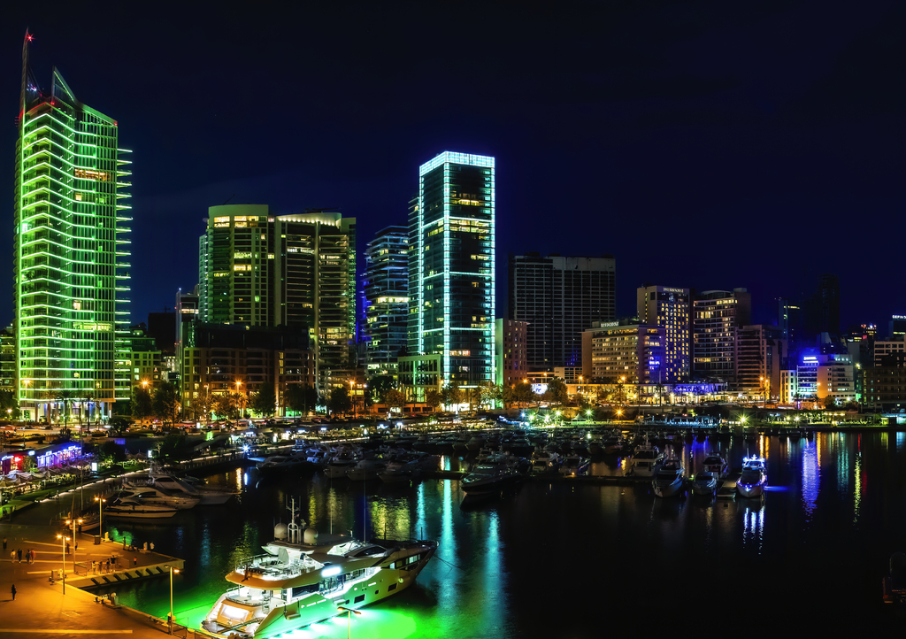 Lais Puzzle - Ein Panoramafoto der Skyline von Beirut Waterfront - Nacht, Libanon - 1.000 Teile p-303779