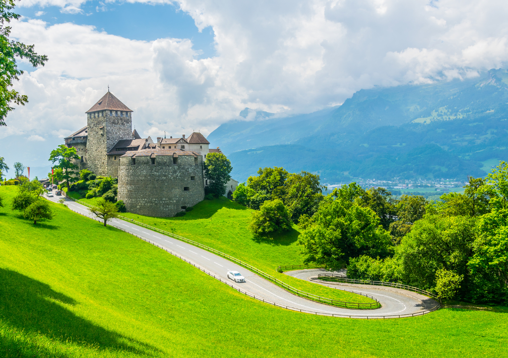 Lais Puzzle - Schloss Gutenberg im Fürstentum Liechtenstein - 1.000 Teile p-303803
