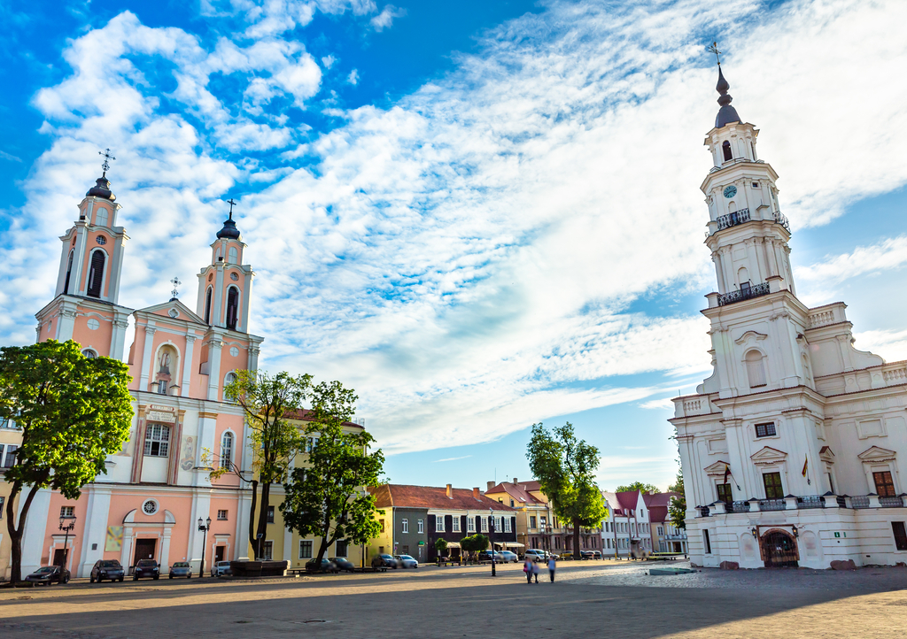 Lais Puzzle - Altstadt von Kaunas mit dem Rathaus von Kanusa, Litauen - 1.000 Teile p-303899