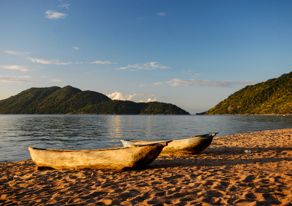 Lais Puzzle - Kanus auf dem Malawi-See - 1.000 Teile p-304145