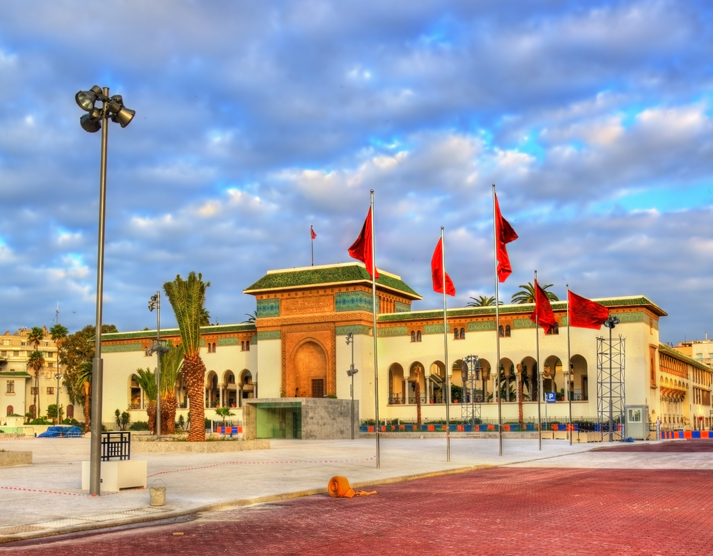 Lais Puzzle - Justizpalast auf dem Mohammed-V-Platz in Casablanca, Marokko - 40, 100, 200, 500, 1.000 & 2.000 Teile p-304579