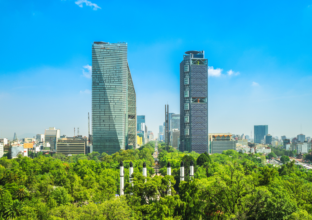 Lais Puzzle - Skyline von Mexiko-Stadt und Chapultepec-Park - 1.000 Teile p-305489