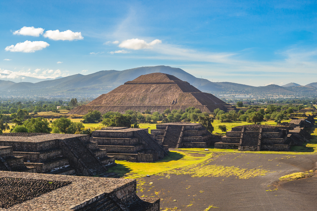 Lais Puzzle - Sonnenpyramide in Teotihuacan, Mexiko - 2.000 Teile p-305496
