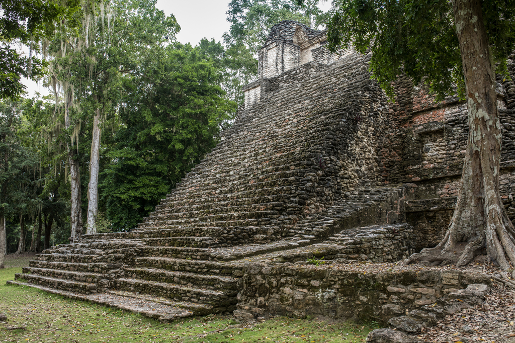 Lais Puzzle - Ruinen des Maya-Tempels von Dzibanche in Mexiko - 2.000 Teile p-305646