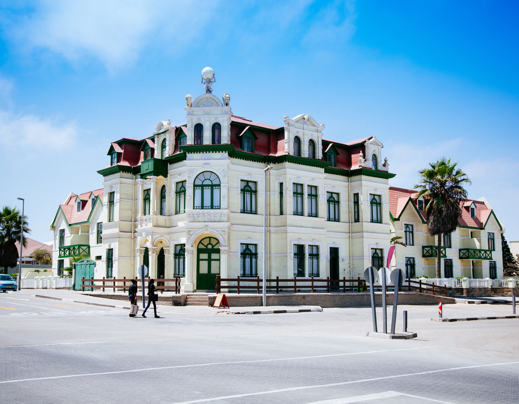 Lais Puzzle - Kolonialgebäude in Swakopmund, Namibia - 40, 100, 200, 500, 1.000 & 2.000 Teile p-306493