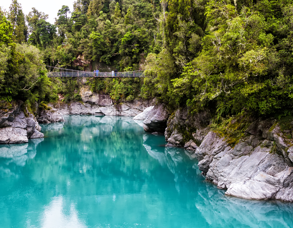 Lais Puzzle - Blaues Wasser des Hokitika River durch die Felswand im Hokitika Gorge Scenic Reserve, Westküste, Südinsel Neuseeland - 40, 100, 200, 500, 1.000 & 2.000 Teile p-307393
