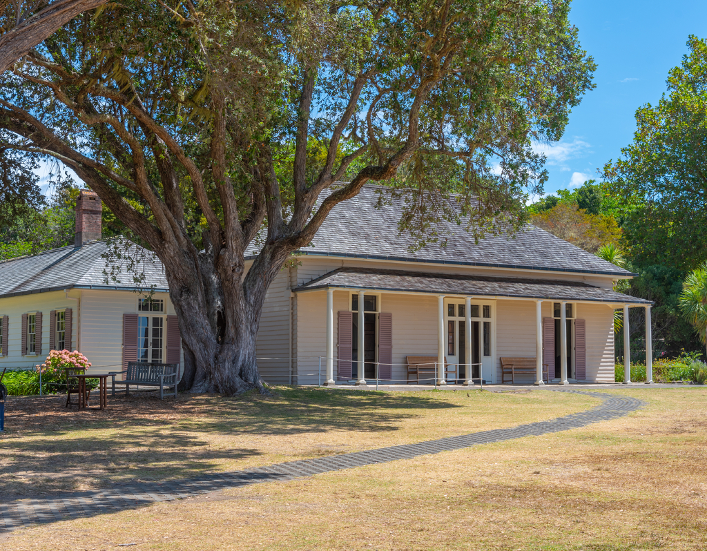 Lais Puzzle - Vertragshaus im Waitangi-Vertragsgebiet in Neuseeland - 40, 100, 200, 500, 1.000 & 2.000 Teile p-307417