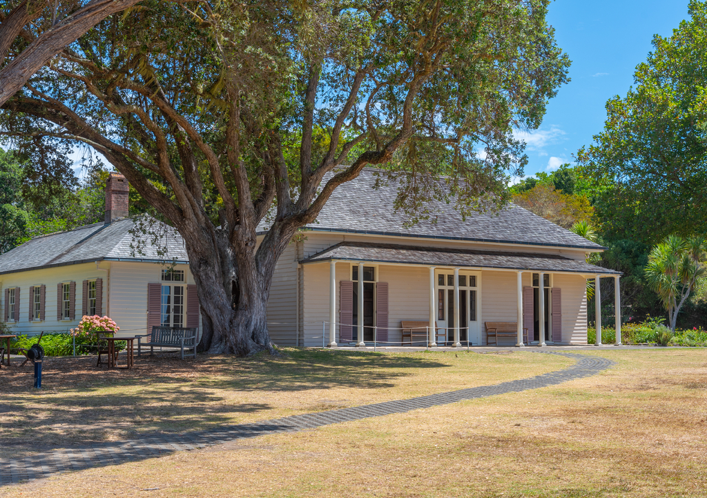 Lais Puzzle - Vertragshaus im Waitangi-Vertragsgebiet in Neuseeland - 1.000 Teile p-307421