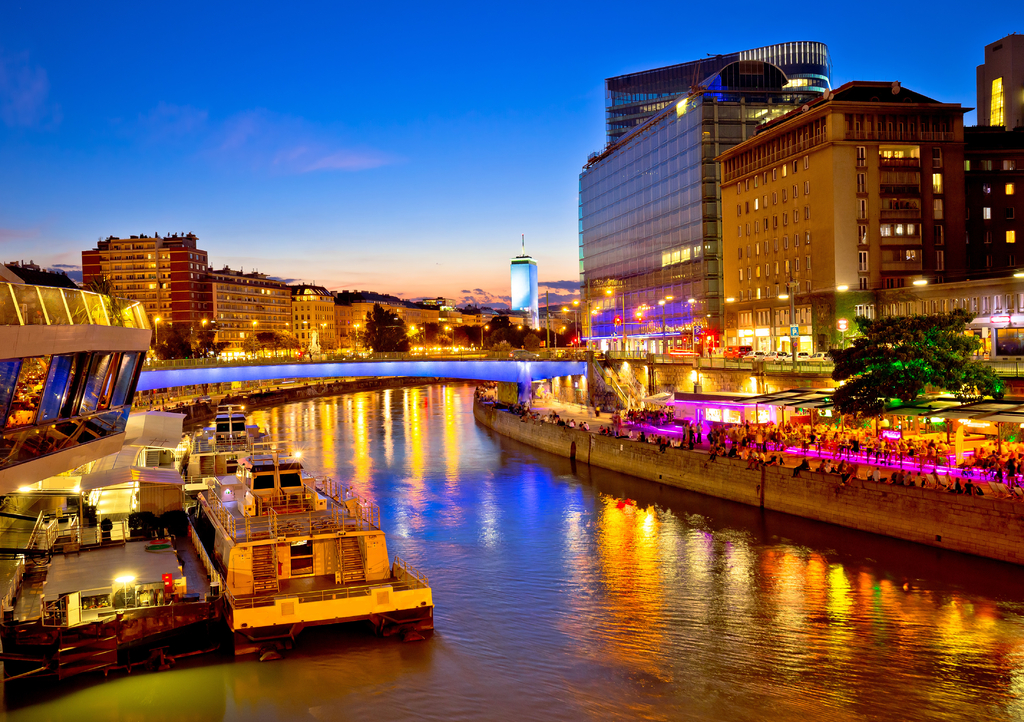 Lais Puzzle - Wien Stadt modernes Flussufer Abendansicht - 1.000 Teile p-309443