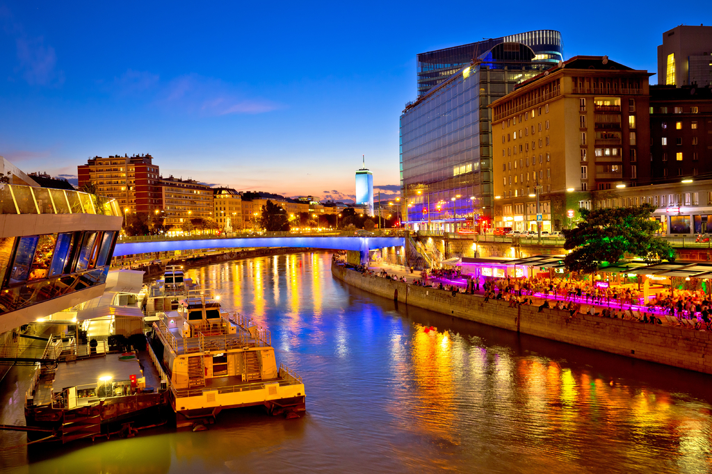 Lais Puzzle - Wien Stadt modernes Flussufer Abendansicht - 2.000 Teile p-309444