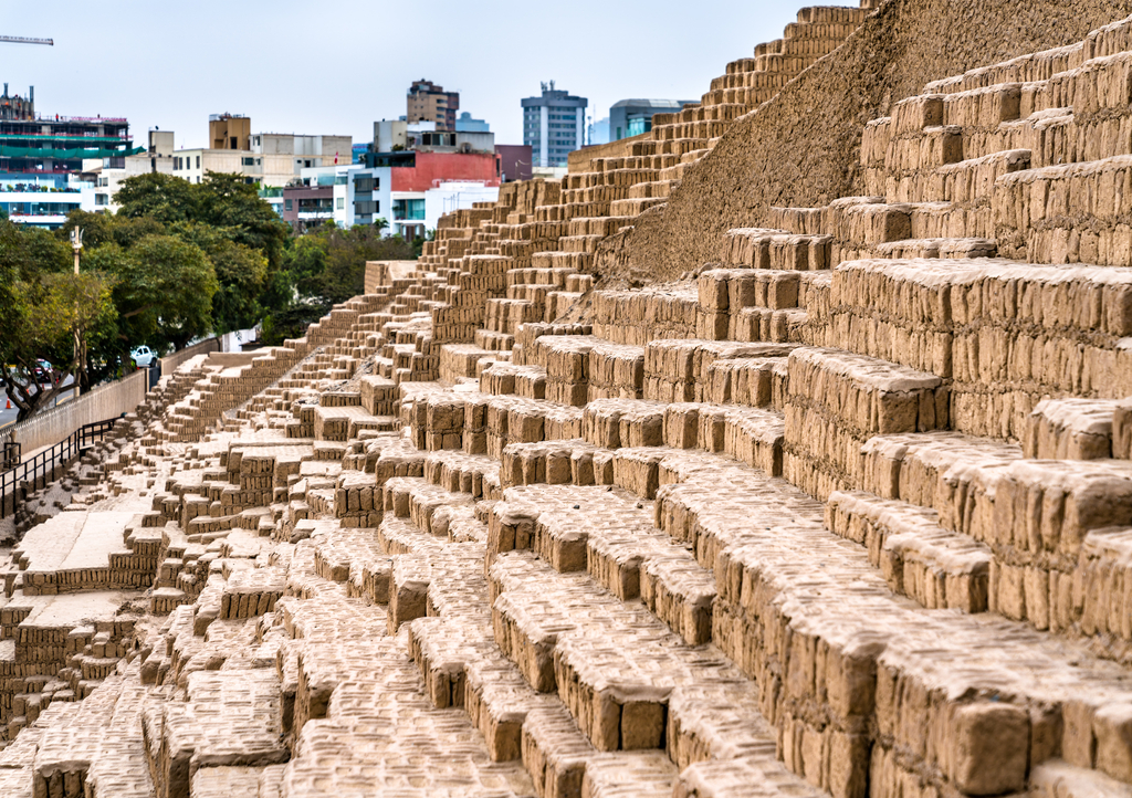 Lais Puzzle - Pyramide der Huaca Pucllana in Lima, Peru - 1.000 Teile p-310373