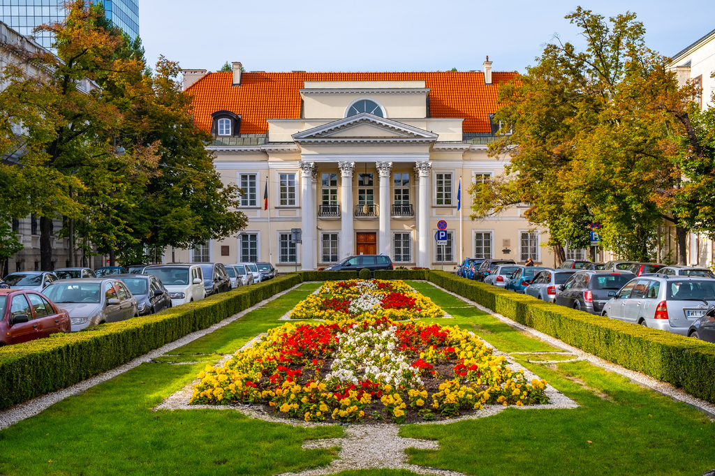 Lais Puzzle - Historischer Palac Mniszchow Mniszech Palast, der heute die belgische Botschaft beherbergt, in der Senatorska Straße in Srodmiescie im Stadtzentrum von Warschau in Polen - 2.000 Teile p-311430