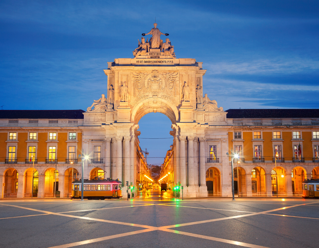 Lais Puzzle - Lissabon. Bild des Triumphbogens in Lissabon, Portugal - 40, 100, 200, 500, 1.000 & 2.000 Teile p-311533