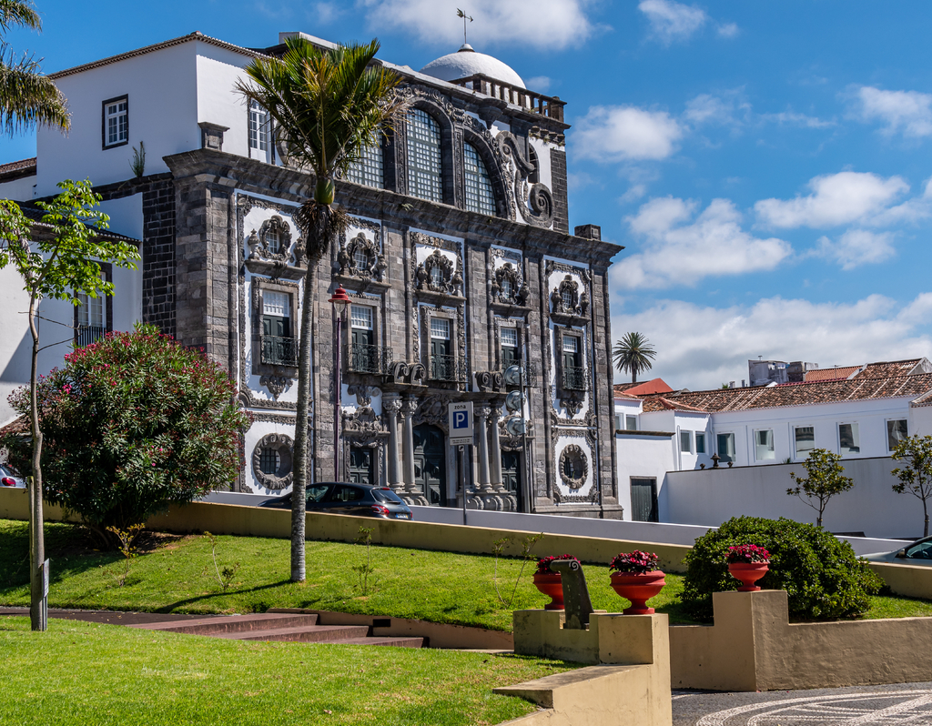 Lais Puzzle - Stadt Ponta Delgada, Azoren - 40, 100, 200, 500, 1.000 & 2.000 Teile p-311941