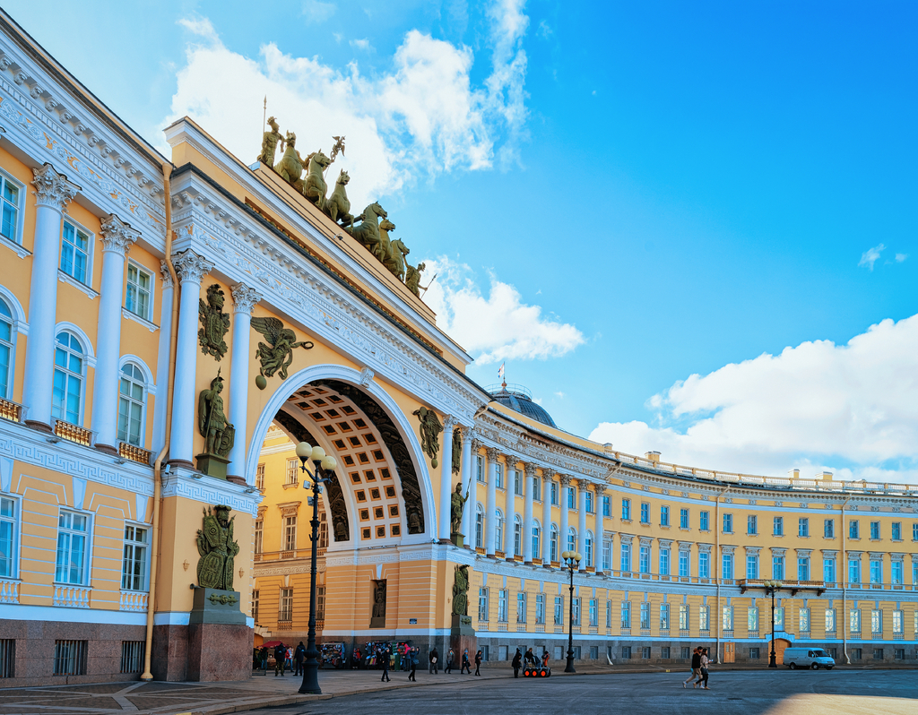 Lais Puzzle - Bogen des Generalstabsgebäudes am Palastplatz in Sankt Petersburg - 40, 100, 200, 500, 1.000 & 2.000 Teile p-312967
