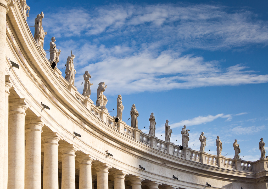 Lais Puzzle - Kolonnade am Petersplatz - 100, 200, 500 & 1.000 Teile p-313