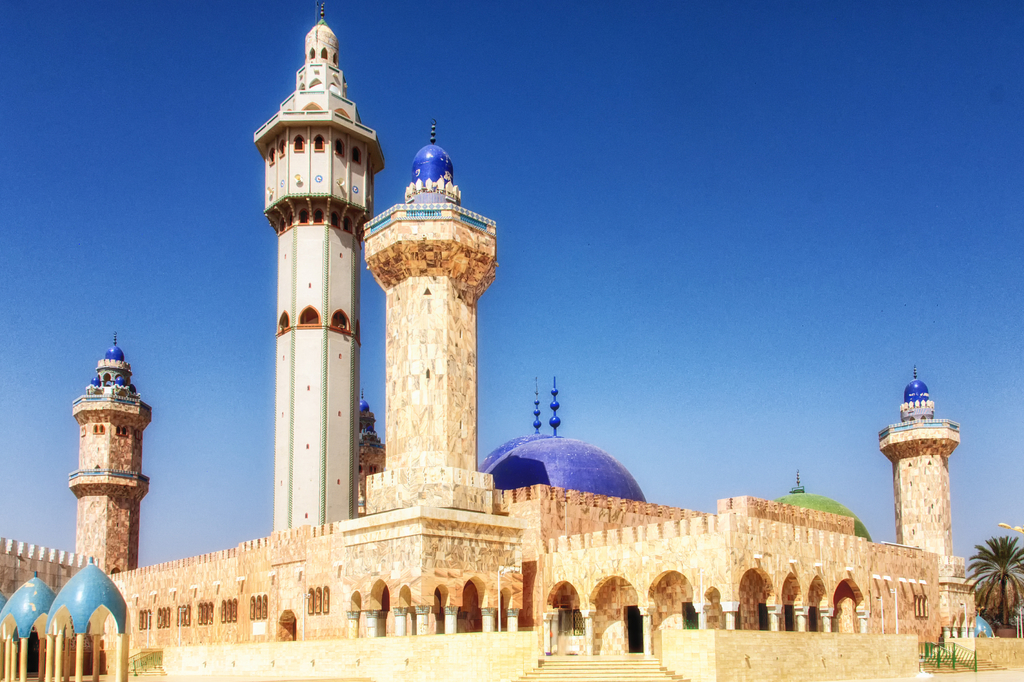 Lais Puzzle - Die Große Moschee, Touba, Senegal, Westafrika - 2.000 Teile p-314706