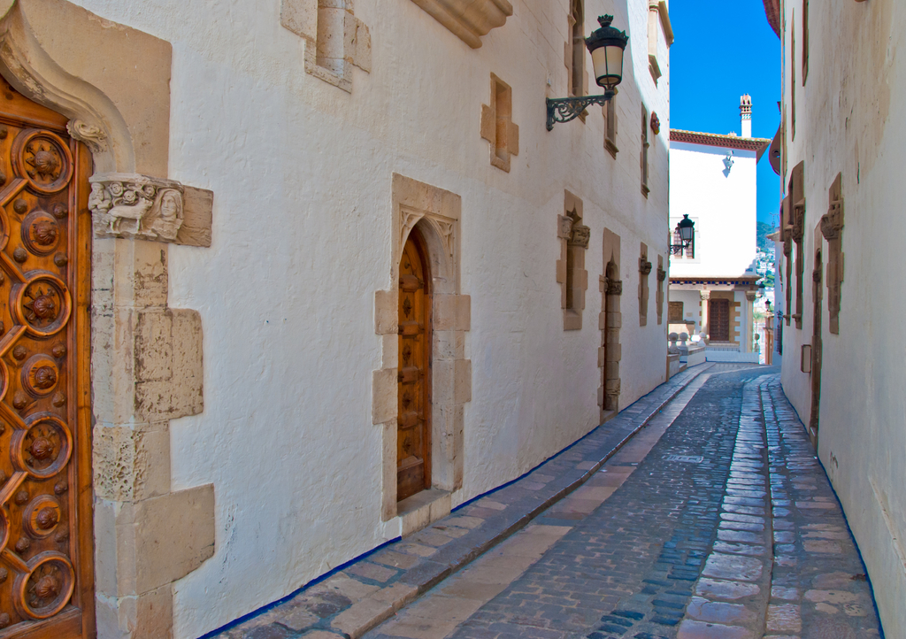 Lais Puzzle - Maricel-Palast in Sitges im Süden von Barcelona in der Provinz Katalonien, Spanien - 1.000 Teile p-315989