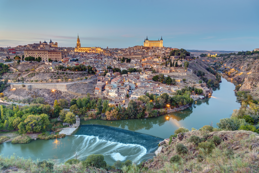 Lais Puzzle - Die Altstadt von Toledo in Spanien in der Abenddämmerung - 2.000 Teile p-316170