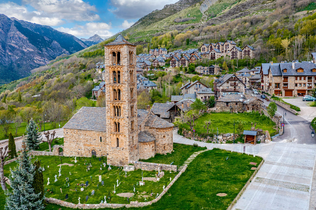 Lais Puzzle - Römische Kirche von Sant Climent de Taull (Katalonien - Spanien) - 2.000 Teile p-317256