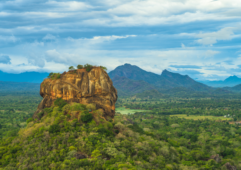 Lais Puzzle - Sigiriya, Löwenfelsen, alte Festung in Sri Lanka - 1.000 Teile p-317351