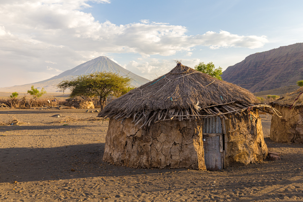 Lais Puzzle - Maasai Boma in der Lake Natron Area, Tansania - 2.000 Teile p-318432