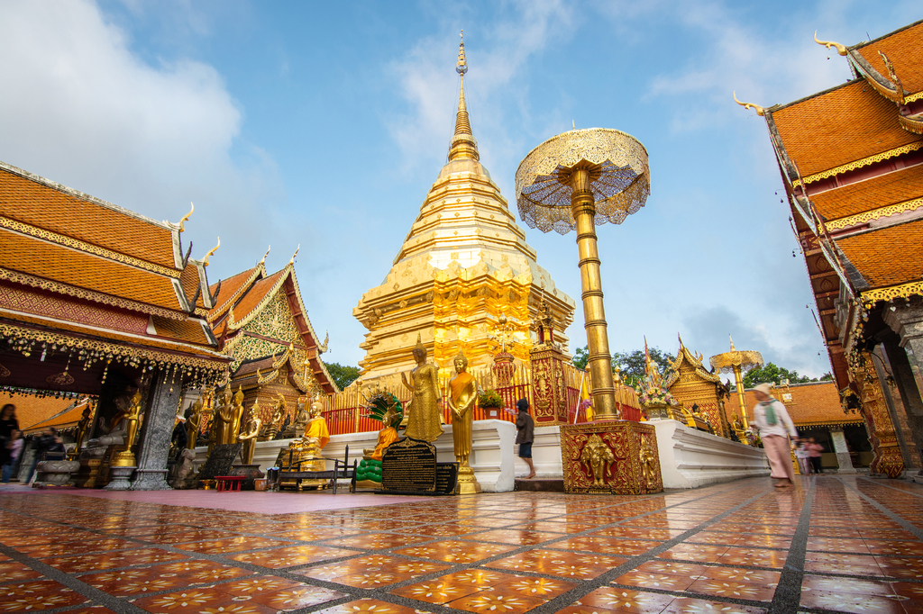 Lais Puzzle - Wat Phra That Doi Suthep ist ein theravada-buddhistischer Tempel (Wat) in der Provinz Chiang Mai, Thailand - 2.000 Teile p-318774