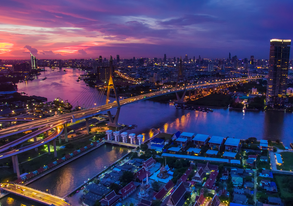 Lais Puzzle - Luftaufnahme der Bhumibol-Brücke in der Abenddämmerung in Bangkok, Thailand - 1.000 Teile p-318815