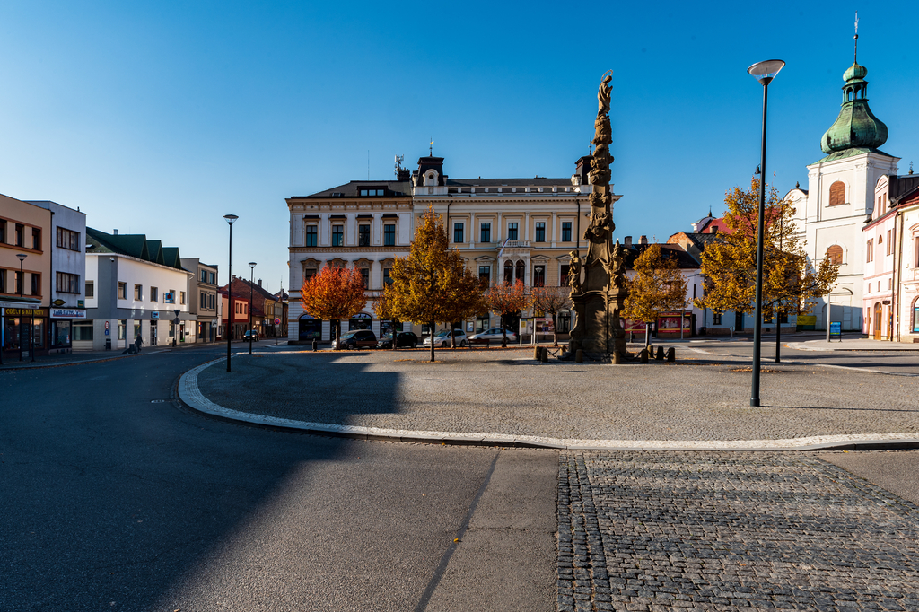 Lais Puzzle - Tyrsovo namesti Stadtplatz in Chocen rown in der Tschechischen Republik - 2.000 Teile p-319596