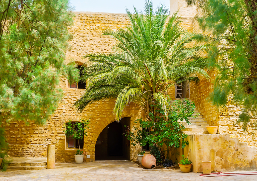 Lais Puzzle - Der Innenhof der Zitadelle, Hammamet, Tunesien - 1.000 Teile p-319733