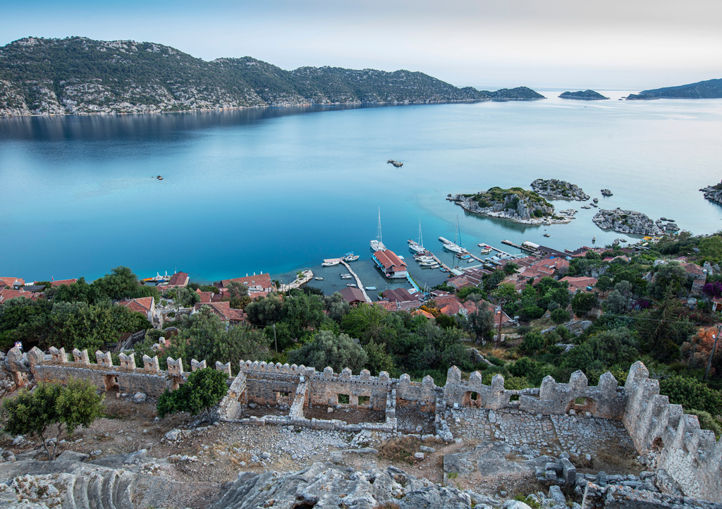 Lais Puzzle - Blick auf Kalekoy im Golf von Kekova. Kekova ist ein beliebtes Touristenziel in der Türkei - 1.000 Teile p-319967