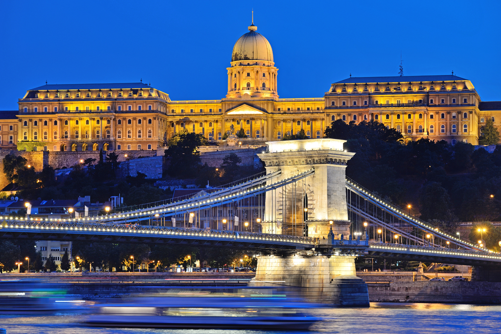 Lais Puzzle - Königlicher Palast in Budapest (Budaer Burgpalast) - 2.000 Teile p-321024