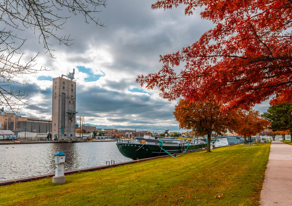 Lais Puzzle - Manitowoc Stadt Hafenansicht in Wisconsin der USA - 1.000 Teile p-322493