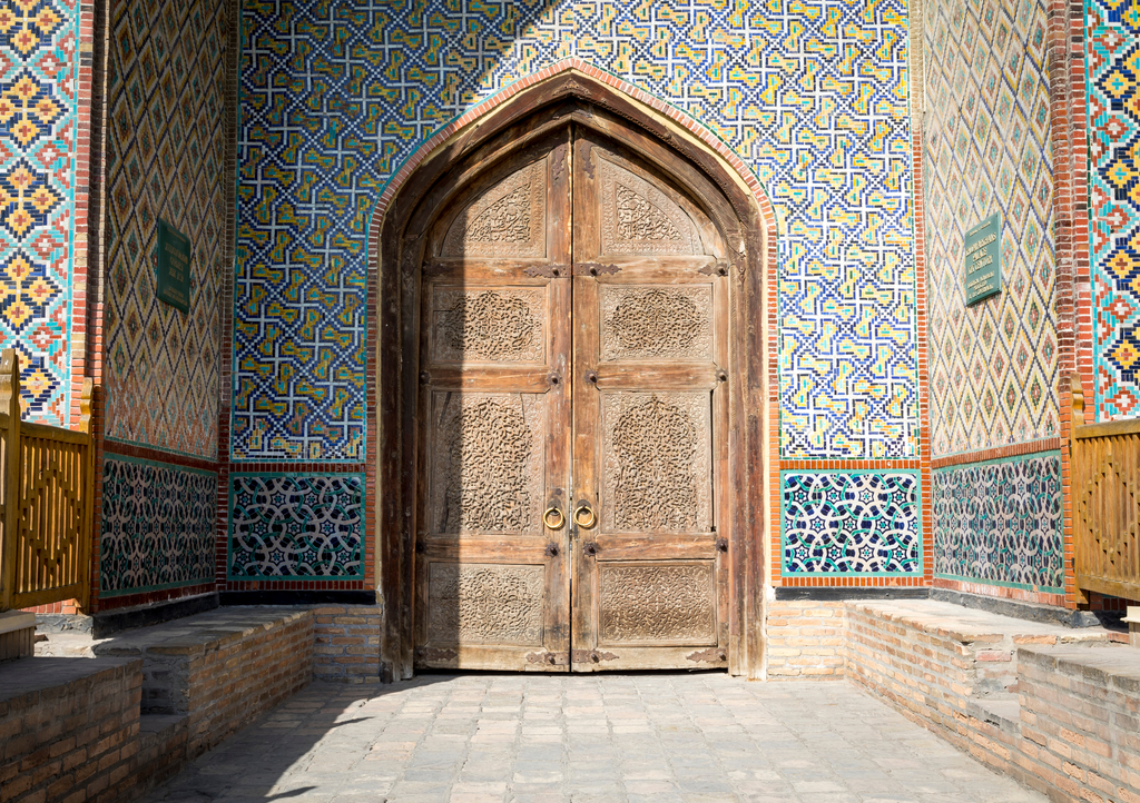 Lais Puzzle - Der Khudayar-Khan-Palast ist eines der beliebtesten Wahrzeichen des Fergana-Tals. Kokand, Usbekistan - 1.000 Teile p-322787