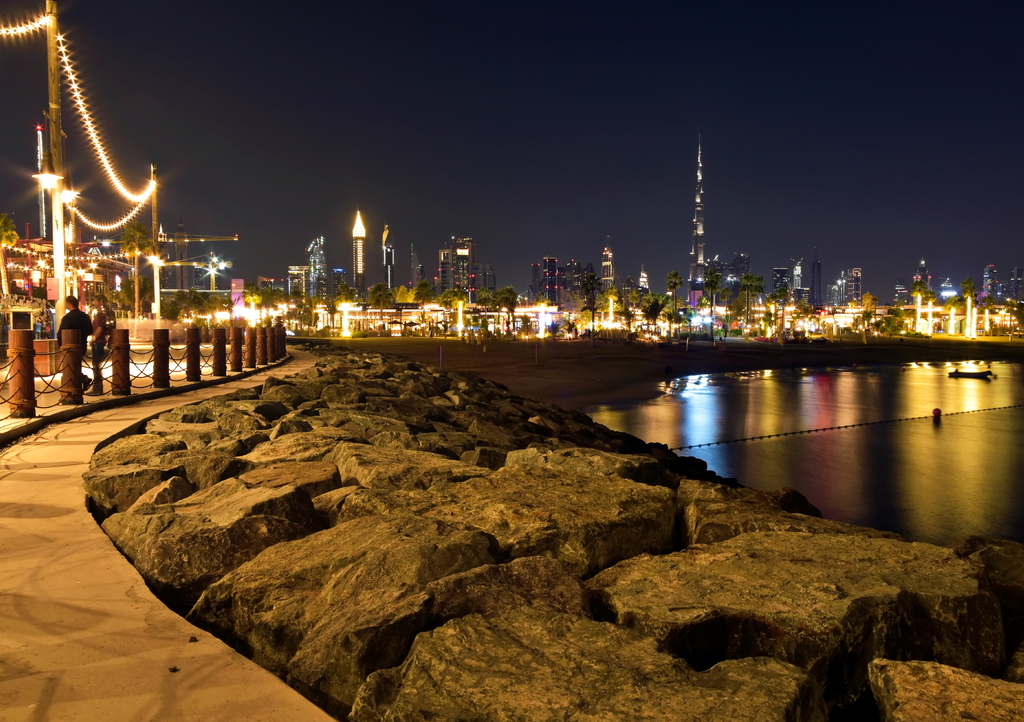 Lais Puzzle - Dubai Slyline von La Mer zur Sheikh Zayed Road und Dubai Downtown, Vereinigte Arabische Emirate - 1.000 Teile p-323201