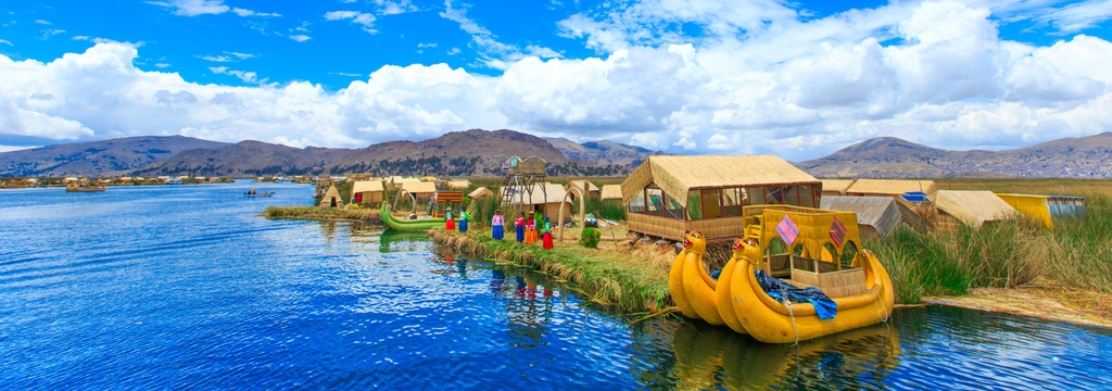 Lais Puzzle - Totora-Boot auf dem Titicaca-See nahe Puno, Peru, Panorama - 1.000 Teile p-324185