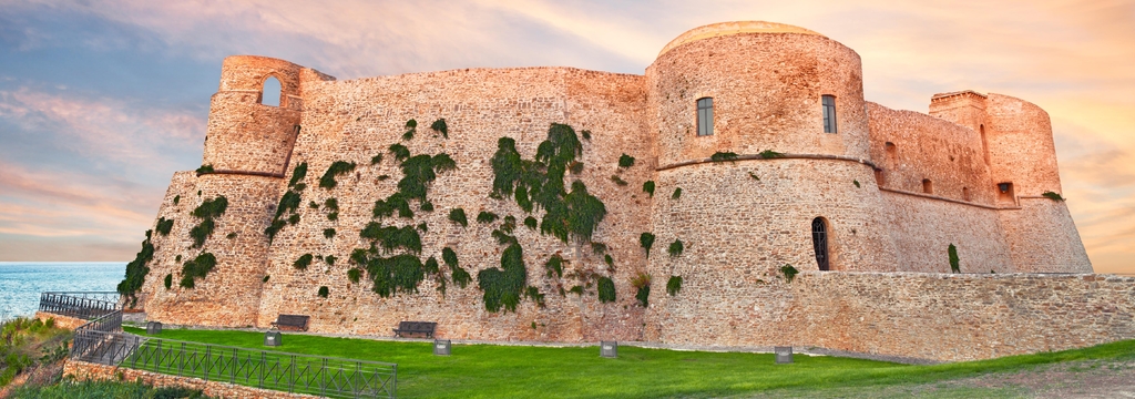 Lais Puzzle - Aragonesische Burg in Ortona, Abruzzen, Panorama - 1.000 Teile p-324599