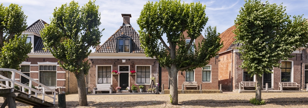 Lais Puzzle - Sloten, eine historische Festungsstadt in der Gemeinde De Fryske Marren, in der niederländischen Provinz Friesland, Panorama - 1.000 Teile p-324968