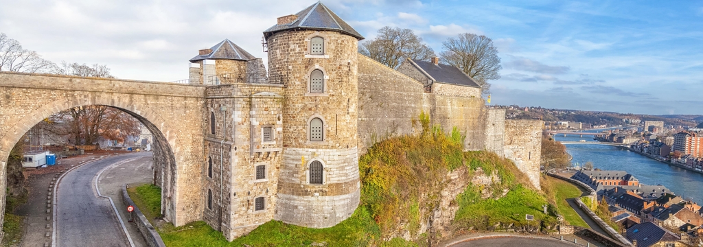 Lais Puzzle - Panoramablick auf die Zitadelle in Namur, Belgien, Panorama - 1.000 Teile p-326373