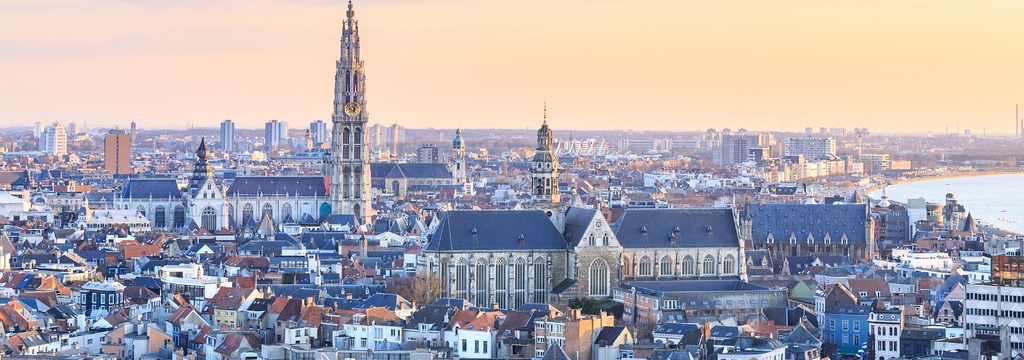 Lais Puzzle - Blick über Antwerpen mit der Kathedrale Unserer Lieben Frau aufgenommen, Panorama - 1.000 Teile p-326725