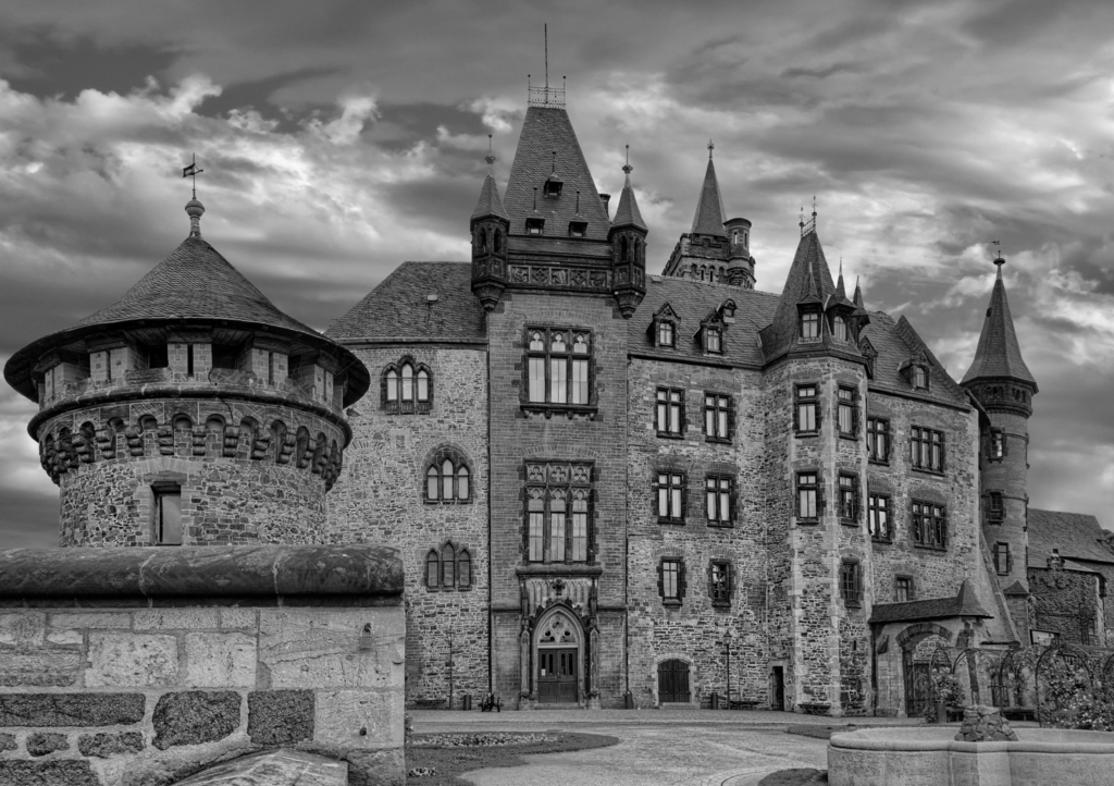Lais Puzzle - Burg Wernigerode in schwarz weiß - 1.000 Teile p-327777