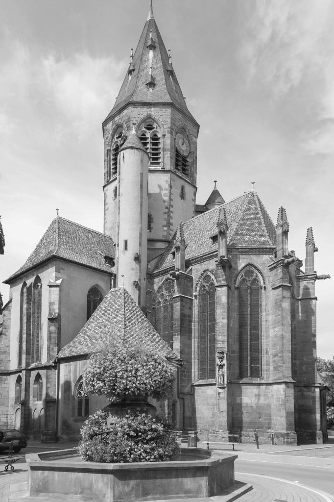 Lais Puzzle - Elsass, Haguenau, Hagenau, Kirche St-Georges, Frankreich in schwarz weiß - 2.000 Teile p-327838