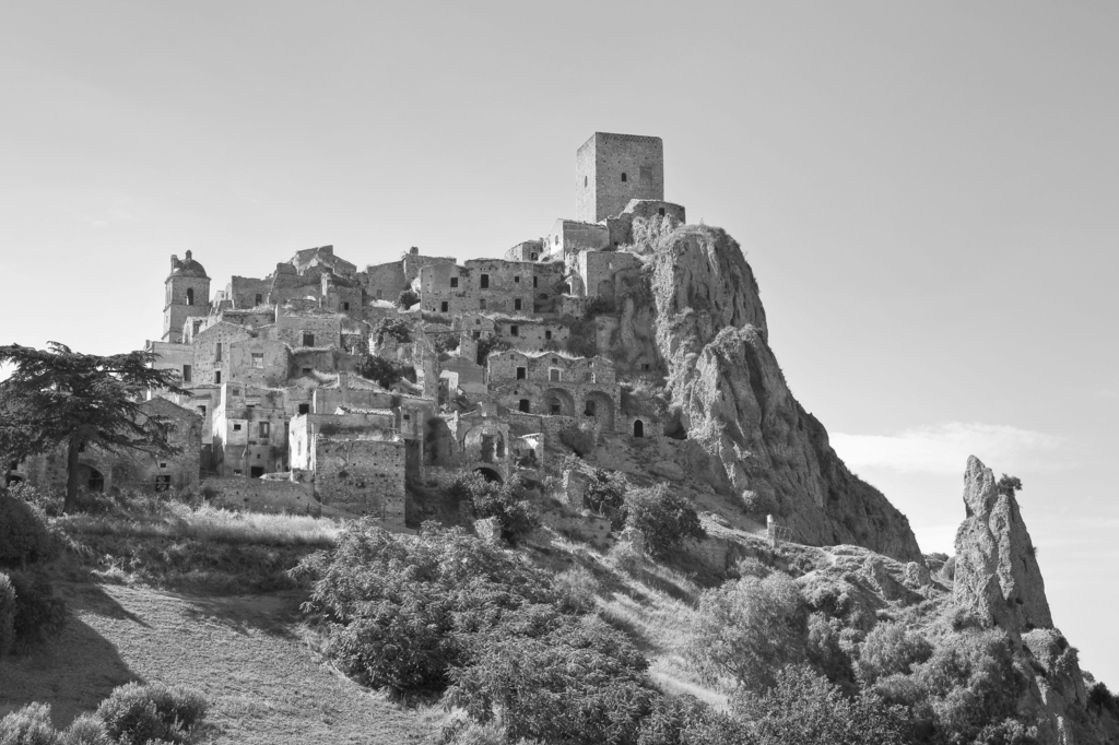 Lais Puzzle - Craco, Basilikata in schwarz weiß - 2.000 Teile p-328039