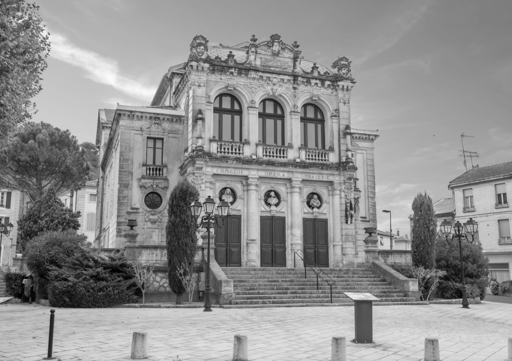 Lais Puzzle - Stadttheater von Orange. Frankreich, Vaucluse, Südfrankreich in schwarz weiß - 1.000 Teile p-328560