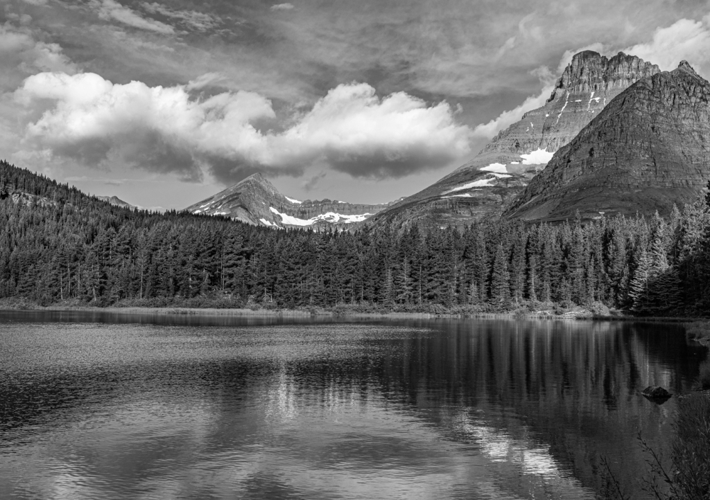 Lais Puzzle - Fischerkappe am Glacier National Park in schwarz weiß - 1.000 Teile p-329394