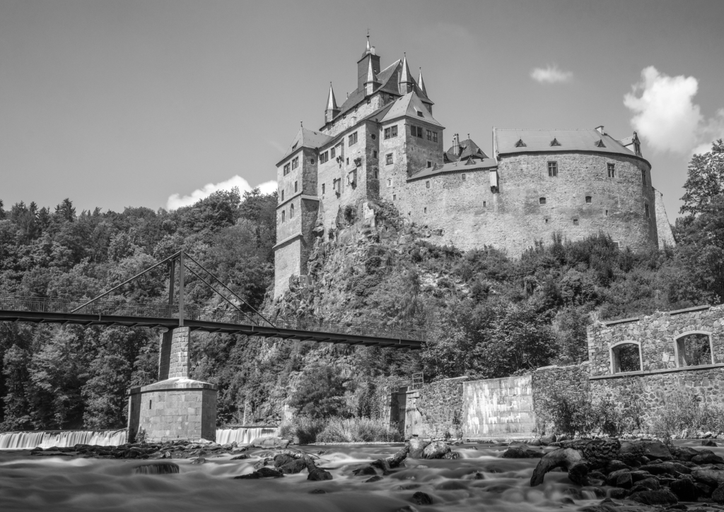 Lais Puzzle - Burg Kriebstein, Sachsen, Deutschland in schwarz weiß - 500, 1.000 & 2.000 Teile p-330662