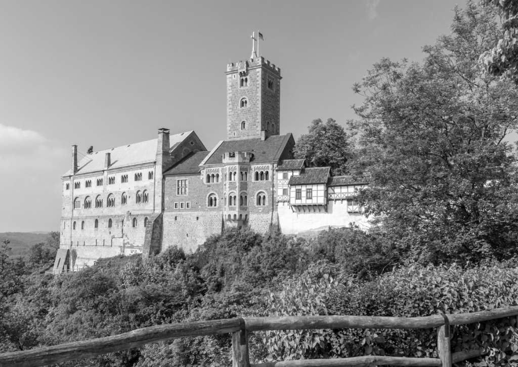 Lais Puzzle - Die Wartburg in der Lutherstadt Eisenach, Thüringen in schwarz weiß - 500, 1.000 & 2.000 Teile p-330692