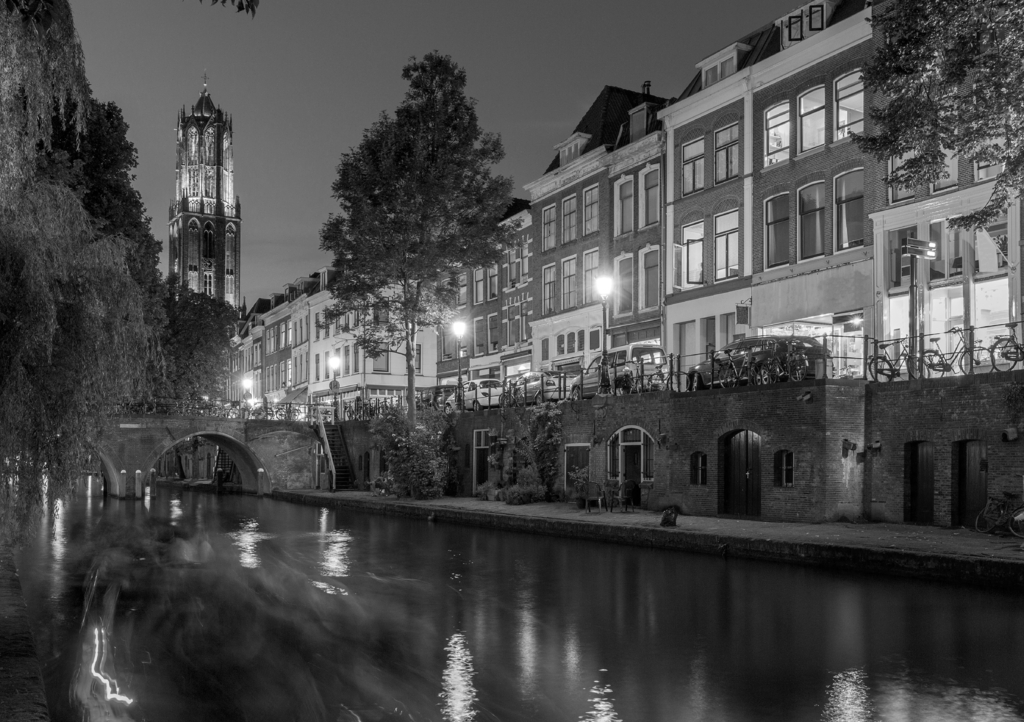 Lais Puzzle - Utrecht. Der Hauptkanal der Stadt in schwarz weiß - 1.000 Teile p-331347